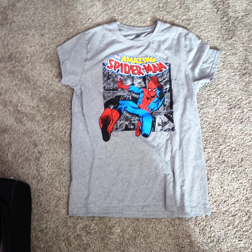 Cute spider man tee